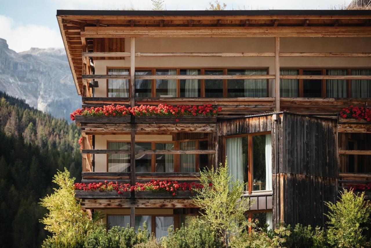 Lagacio Hotel Mountain Residence San Cassiano  Luaran gambar