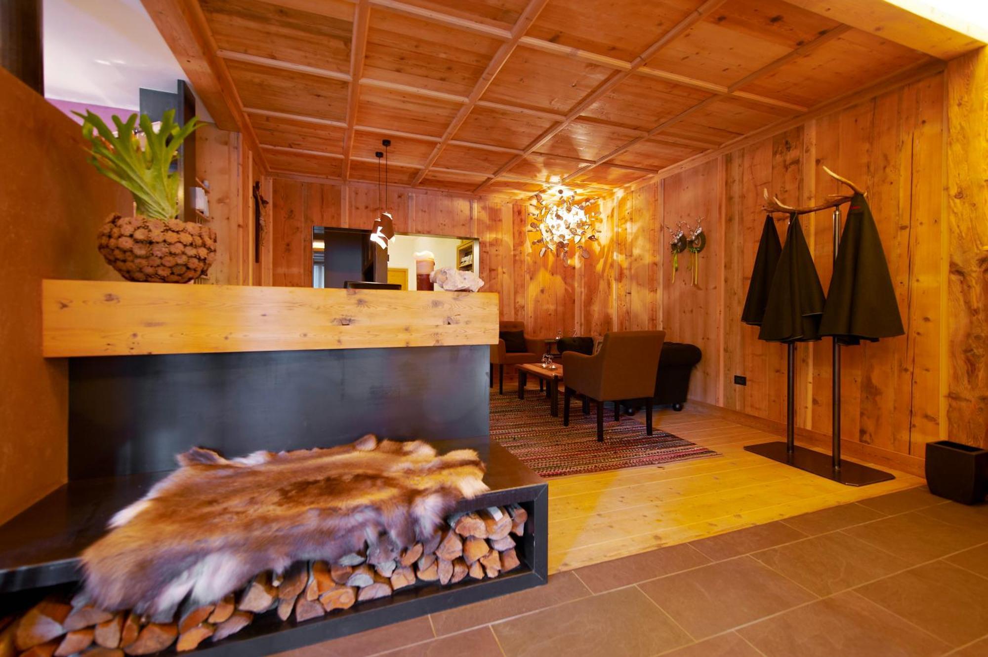Lagacio Hotel Mountain Residence San Cassiano  Luaran gambar