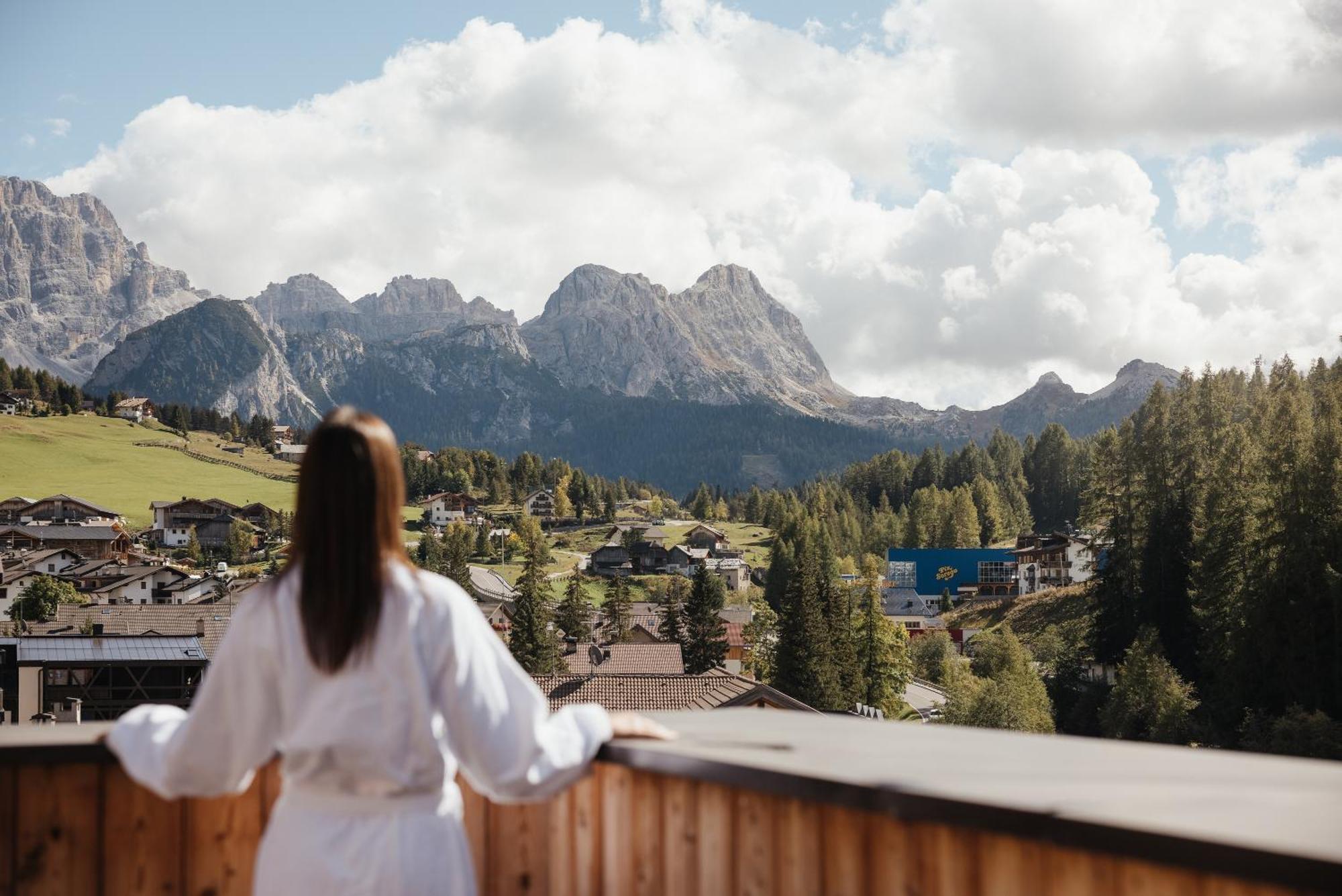 Lagacio Hotel Mountain Residence San Cassiano  Luaran gambar