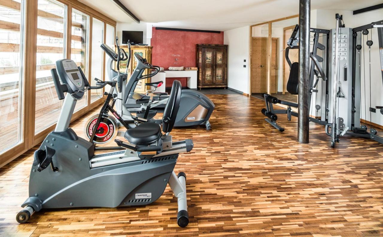 Lagacio Hotel Mountain Residence San Cassiano  Luaran gambar
